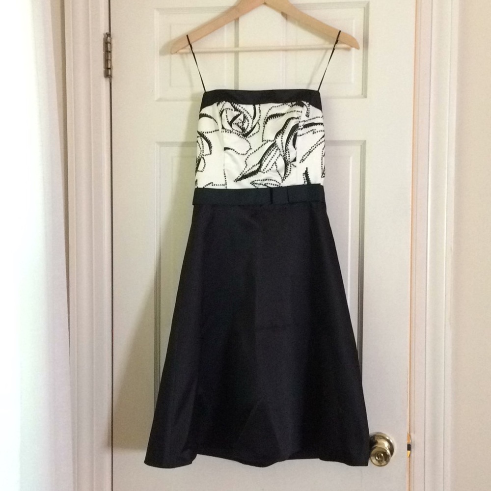 Strapless Evening Ivory/Black Dress